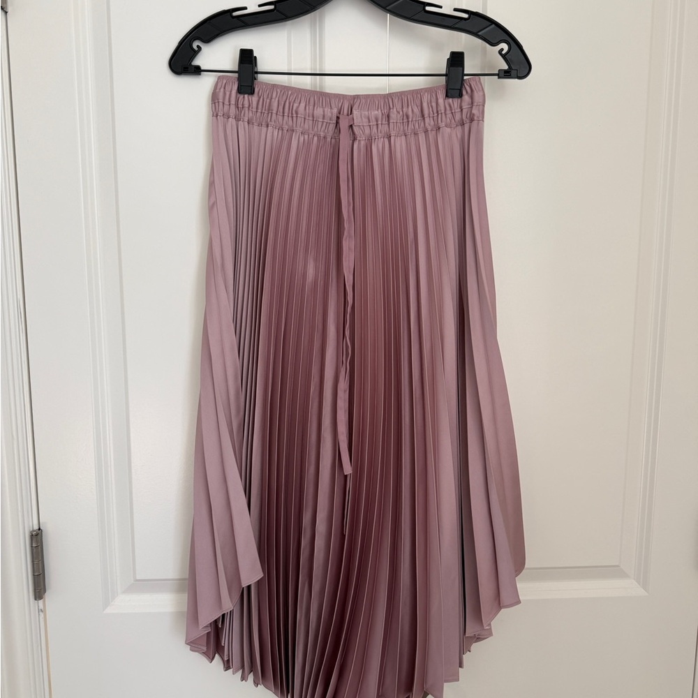 Club Monaco Asymmetrical Pleated Skirt in Dusty Mauve